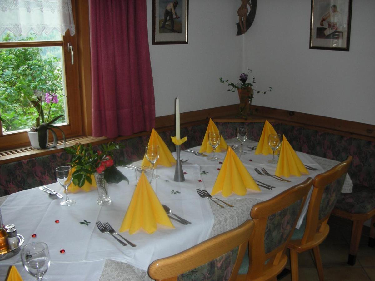 Gasthaus St. Valentin Chiusa Exteriér fotografie